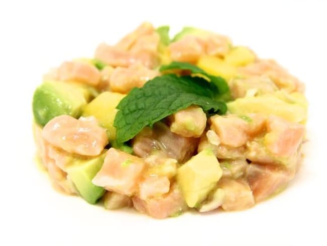 Tartare de saumon avocat et mangue