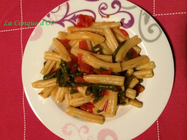 Casarecce aux haricots verts, tomates et carottes