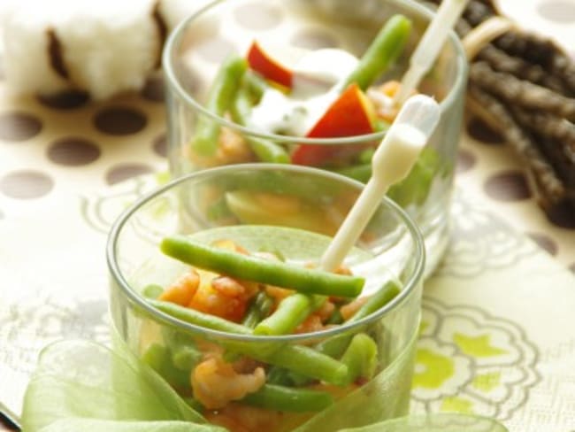 Verrines d'haricots verts, nectarines et crevettes au piment d’Espelette