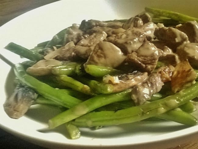 Poêlée de légumes, haricots verts et champignons au boeuf