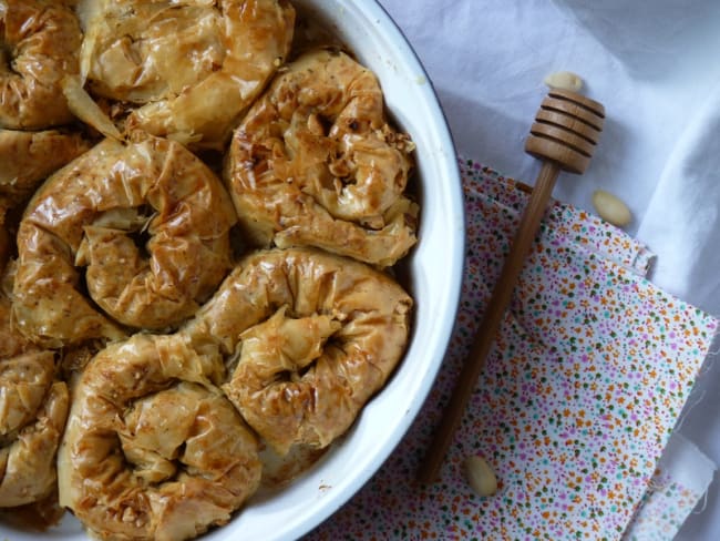 Baklava rolls