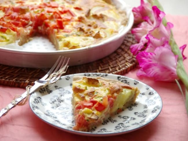 Tarte aux pommes de terre, tomates et brie