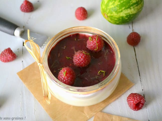 Panna cotta coco-framboise