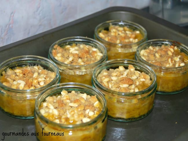 Crumble au riz soufflé et aux mirabelles