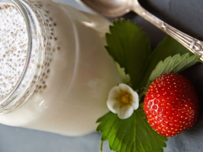 Yaourts maison au bifidus-Lcasei et graines de chia