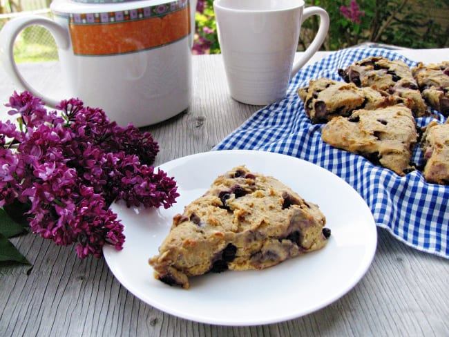 Scones sans gluten au millet et aux myrtilles