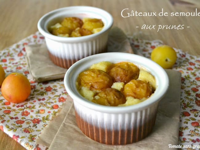 Petits gâteaux de semoule aux prunes et caramel