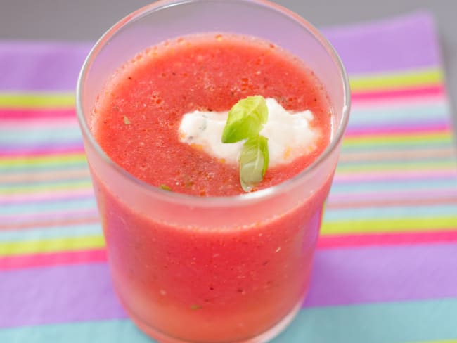 Gaspacho de pastèques, quenelles de ricotta