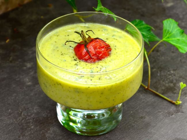 Velouté froid de courgettes à la menthe