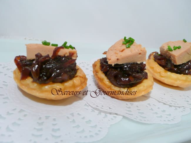 Mini-tartelettes au foie gras et au confit d’oignons