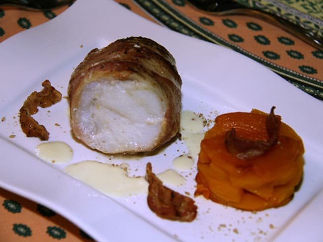 Lotte en habit de fête, tatin de potimarron, crème de lard