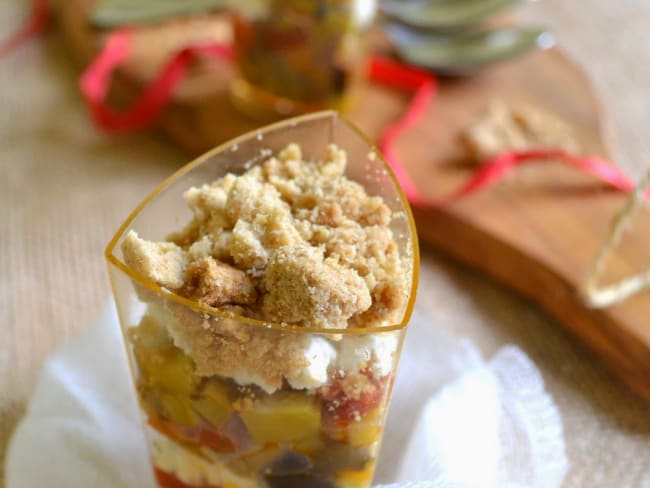 Verrines de ratatouille, chèvre frais et crumble