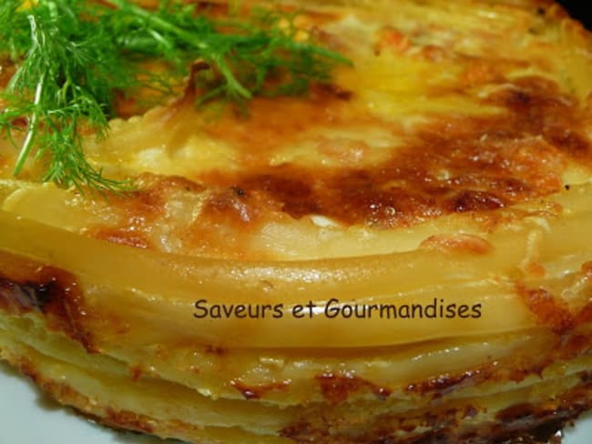 Nid de pâtes aux saumon et crevettes gratinés