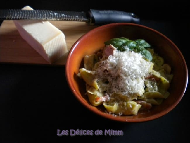 Tortellini aux lardons et aux champignons