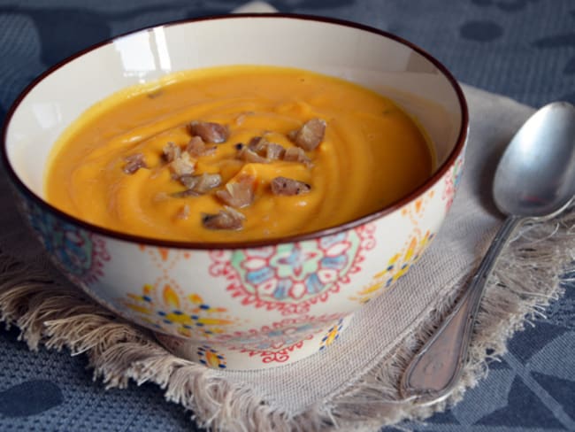 Crème de butternut et châtaignes