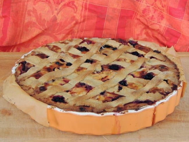 Tarte rustique poires pommes et amandes