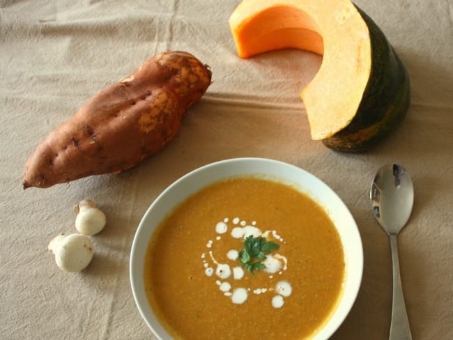 Soupe veloutée aux champignons, potiron et patate douce