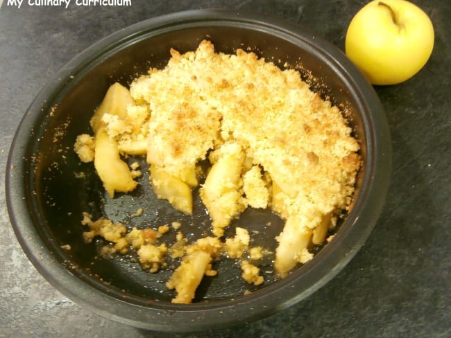 Crumble aux pommes et noix de coco