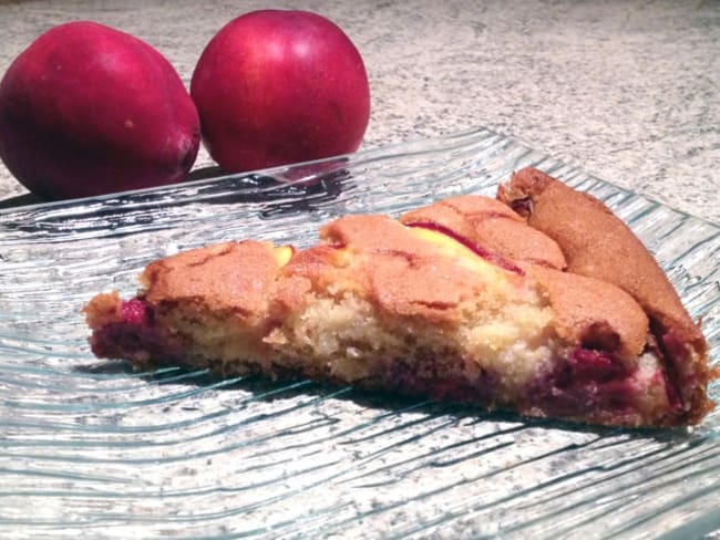 Gâteau fin framboises et nectarines