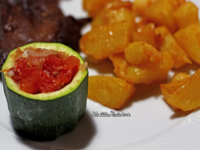 Courgettes farcies à la tomate et aux échalotes