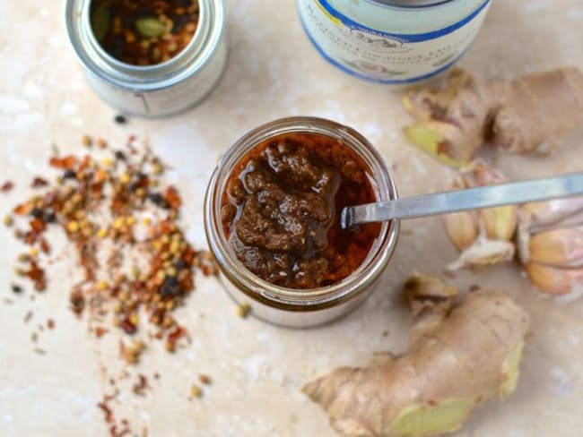 Pâte de cari ou curry maison : un condiment parfumé et simple à préparer