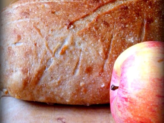 Pain complet au miel et au pommes, version levain