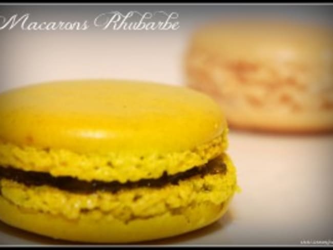 Macarons à la Rhubarbe