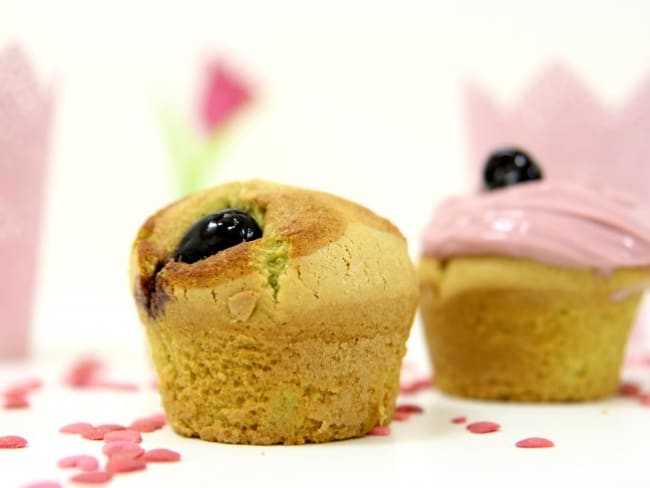 Muffin ou cupcake pistache et cerises amarena