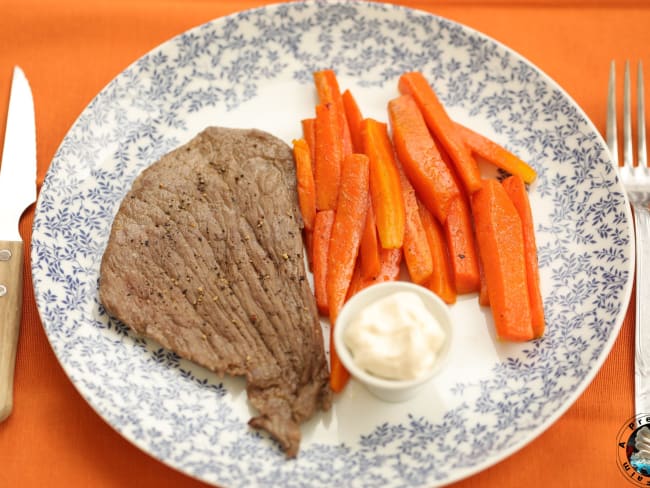 Bifteck et carottes poêlées à l’aïoli