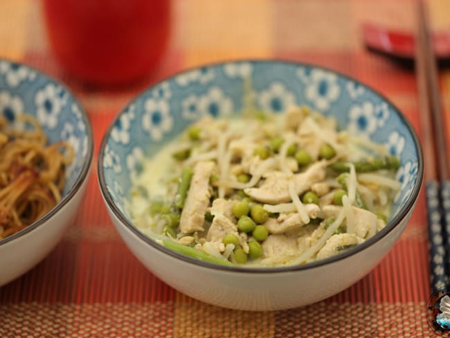 Curry Thaï aux nouilles chinoises