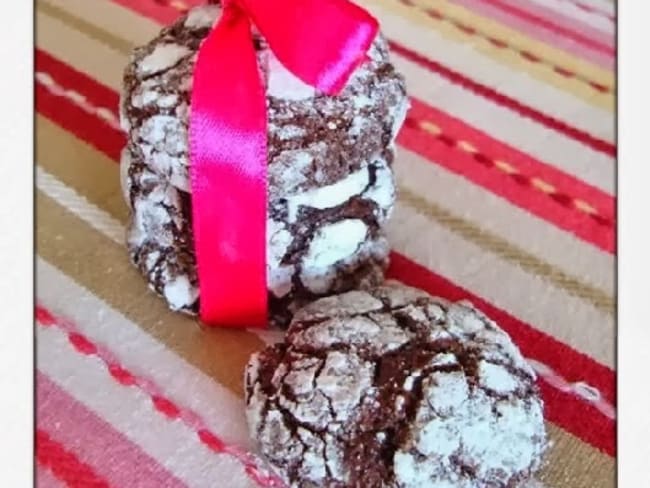 Biscuits craquelés au chocolat