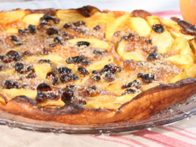 Flamusse aux pommes et aux raisins secs