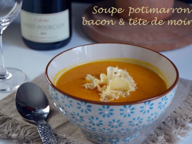 Soupe de potimarron au lard et à la tête de moine