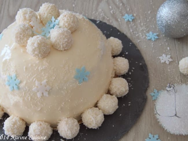 Bûche "boule de neige" au gianduja et à la noix de coco