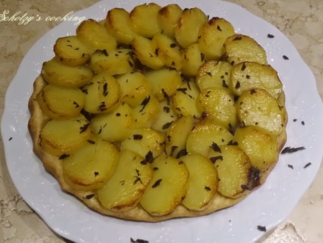 Tatin de pommes de terre au foie gras et truffe fraîche