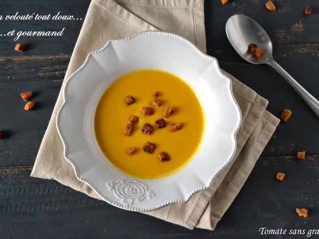 Velouté de butternut et ses croûtons de pain d'épices