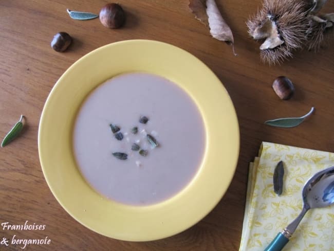 Soupe à la chataigne et à la sauge