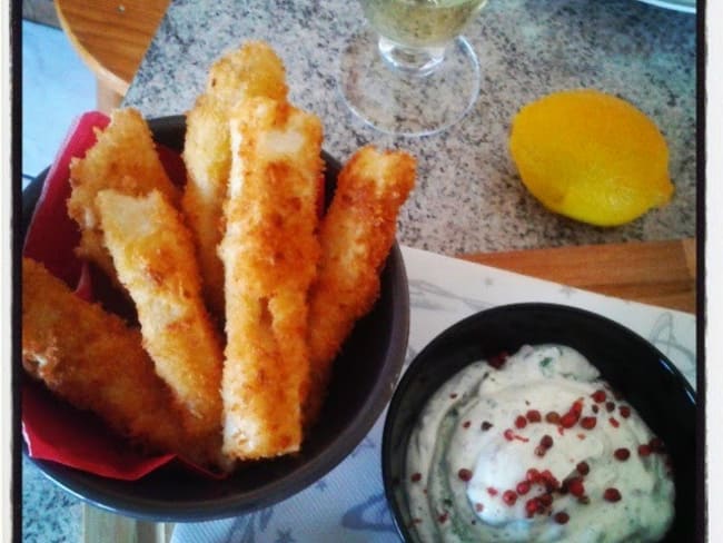 Frites de céleri pané , sauce citronnée aux noix