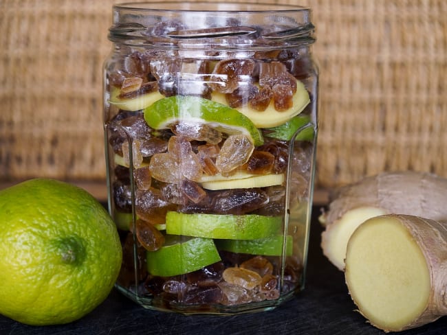 Réaliser un sirop de citron vert sans cuisson