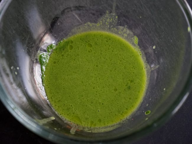 Jus vert épinards, roquette et basilic