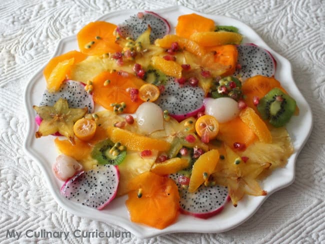 Salade de fruits exotiques au sucre pétillant et au Cointreau