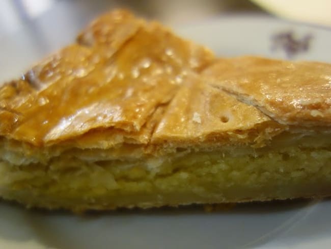 Galette des rois à la frangipane de noix de coco et au Rhum