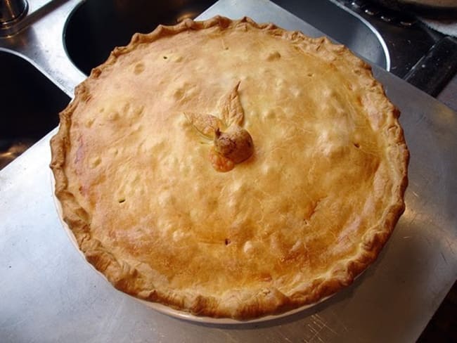 Tourte au fromage de chèvre, jambon et beaufort