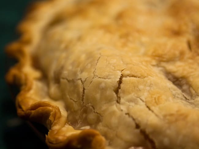 Tarte aux pommes à l'ancienne, aux épices (muscade, cannelle, clou de girofle...)