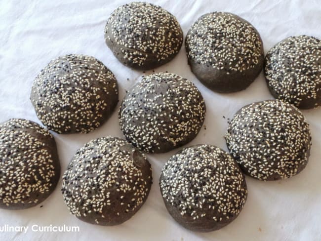 Buns maison pour Hamburger à l'encre de seiche