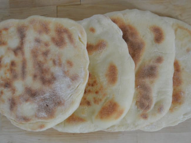 Cheese naans