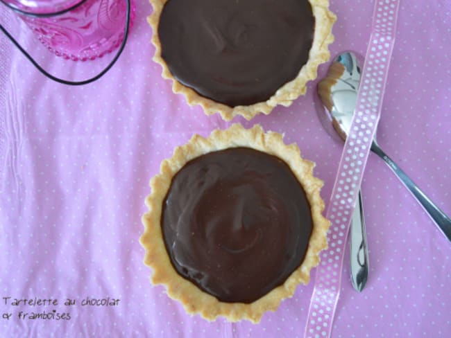 Tartelette au chocolat et aux framboises