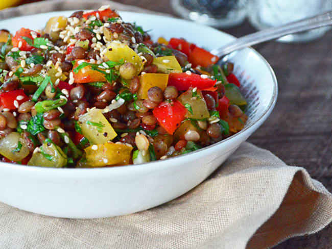 Salade de Lentilles et Tomates aux Herbes Fraîches