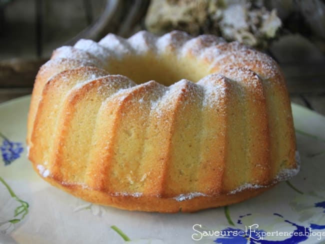 Gâteau au citron, vanille, lait de coco et rhum