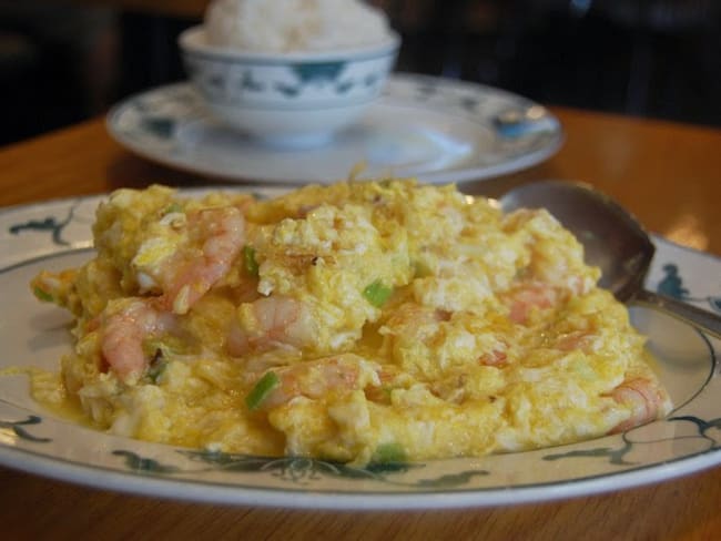 Oeufs brouillés aux crevettes